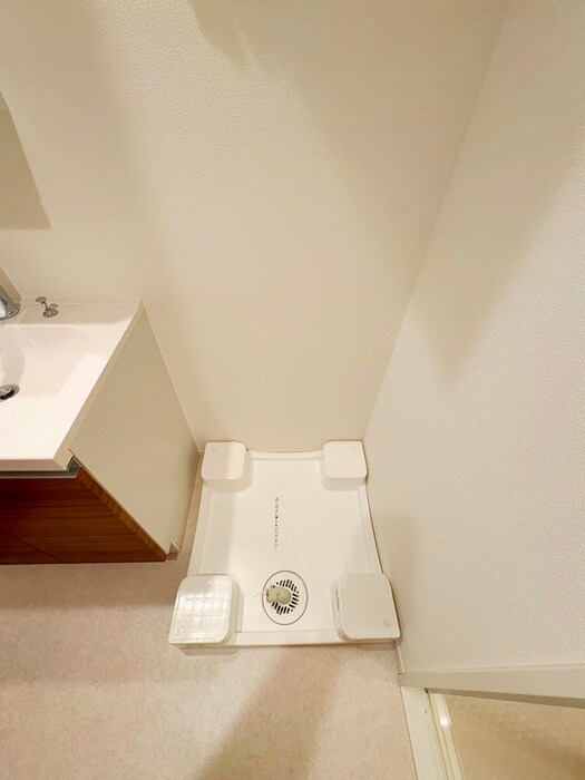 物件内観写真17　(洗濯機置場)