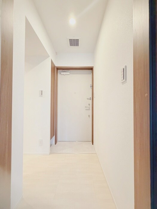 ｺﾝﾌｫﾘｱ･ﾘｳﾞ森下MUTIOの玄関