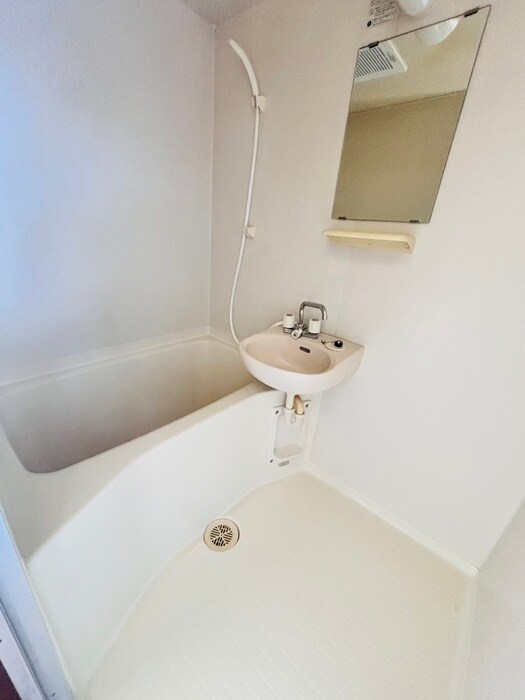 物件内観写真10　(バス／シャワールーム等)