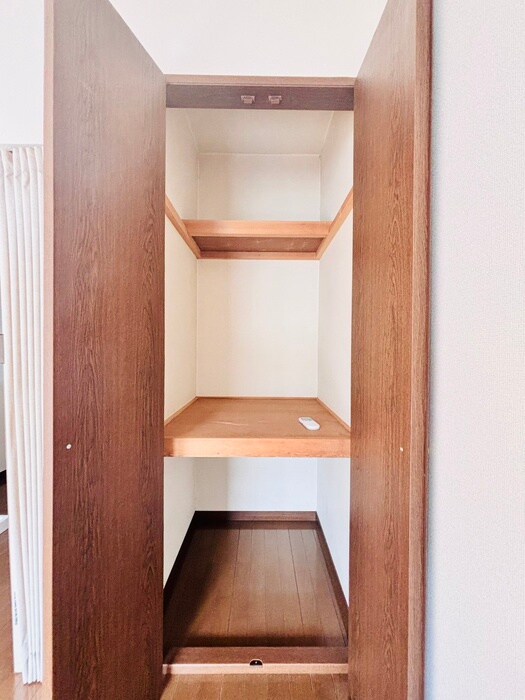 物件内観写真13　(収納)