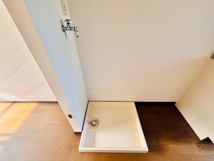 物件内観写真17　(洗濯機置場)