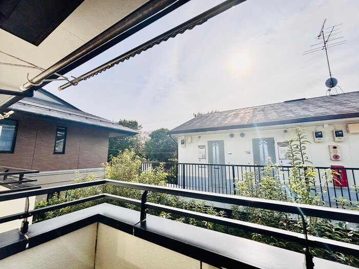 物件内観写真20　(室内からの展望)