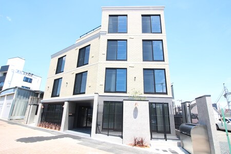 ＦＡＢＲＩＣ中井外観写真