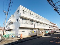 ファ－ストシティ六会の外観写真