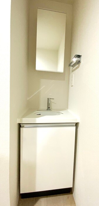 物件内観写真12　(洗面)