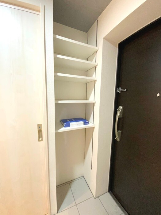 物件内観写真15　(靴箱)