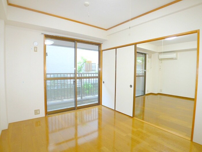 物件内観写真12　(居室)