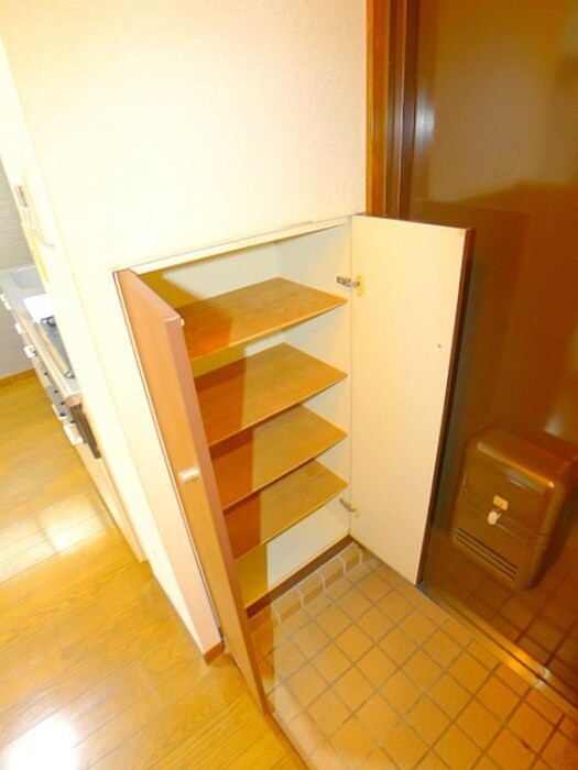 物件内観写真19　(靴箱)