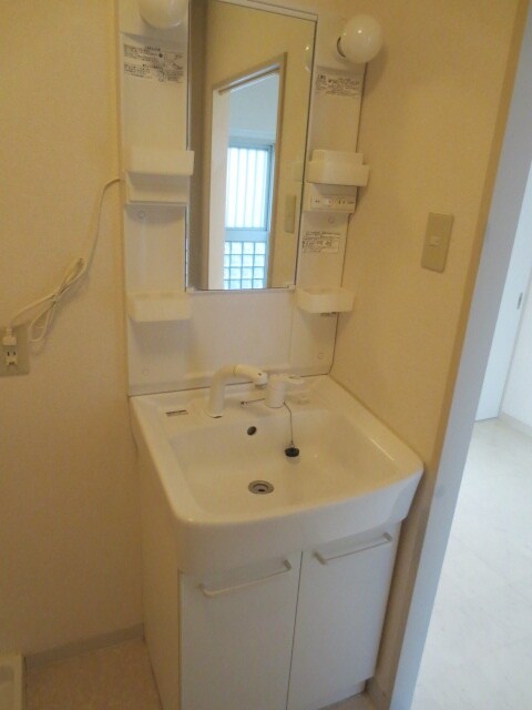 物件内観写真11　(洗面)