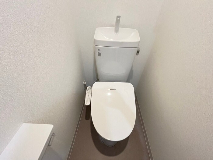 物件内観写真11　(トイレ)