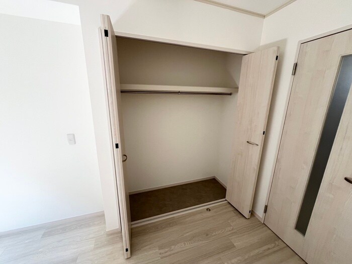 物件内観写真15　(収納)