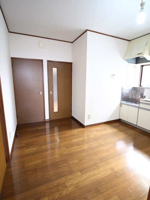 物件内観写真17　(廊下)