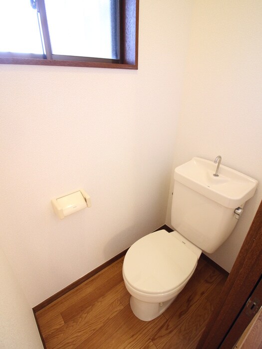 物件内観写真18　(トイレ)