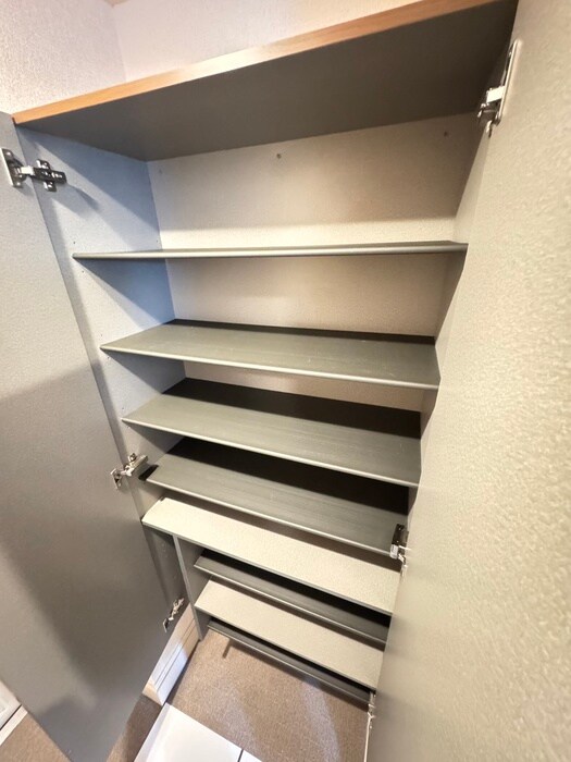 物件内観写真18　(靴箱)