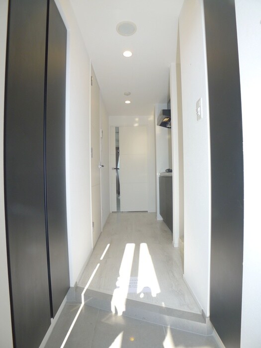 物件内観写真17　(玄関)