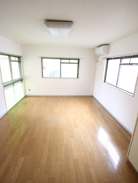 物件内観写真9　(居室)