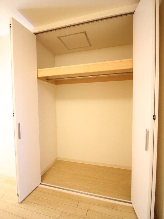 物件内観写真11　(収納)