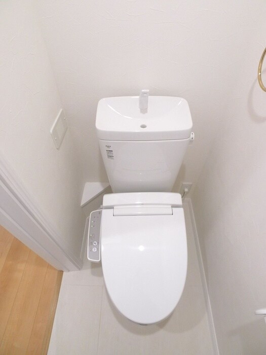 物件内観写真16　(トイレ)