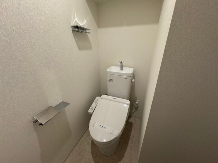 物件内観写真15　(トイレ)