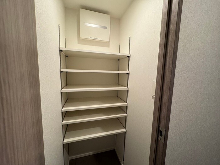 物件内観写真18　(靴箱)