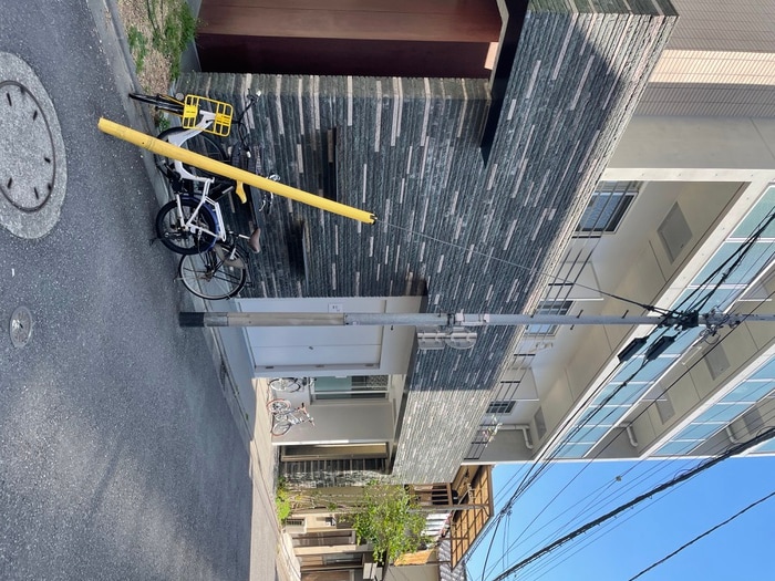 物件外観写真3　(エントランス部分)