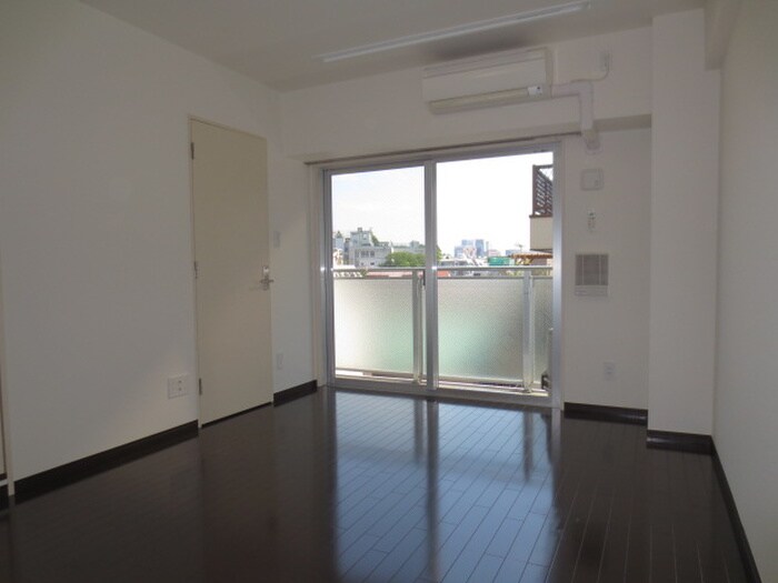 物件内観写真11　(居室)