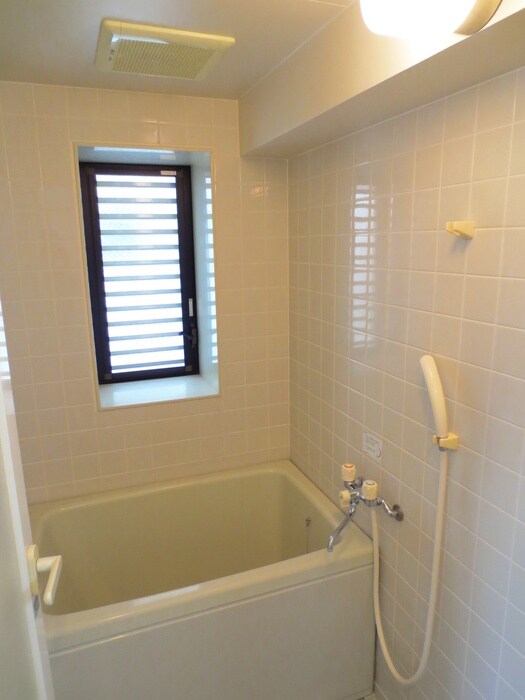 物件内観写真10　(バス／シャワールーム等)