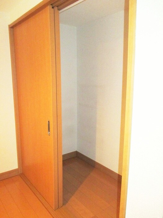 物件内観写真9　(収納)