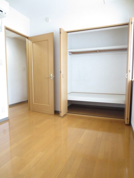 物件内観写真5　(居室)