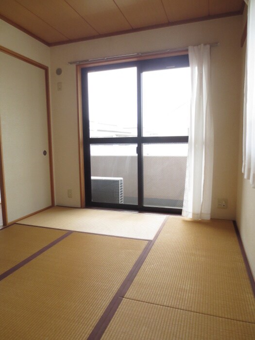 物件内観写真6　(居室)