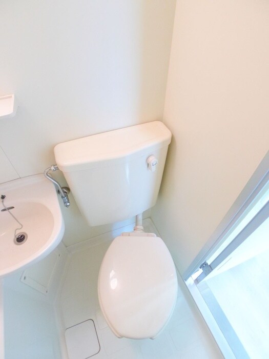 物件内観写真15　(トイレ)
