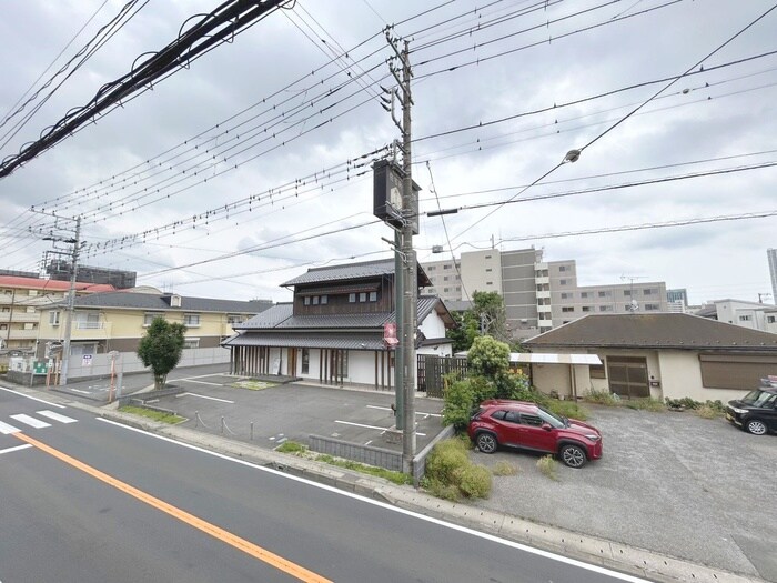 物件内観写真18　(室内からの展望)