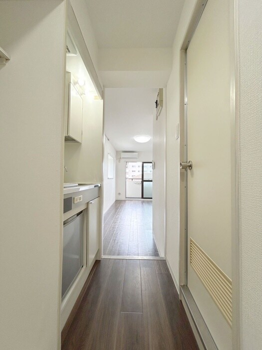 物件内観写真21　(廊下)