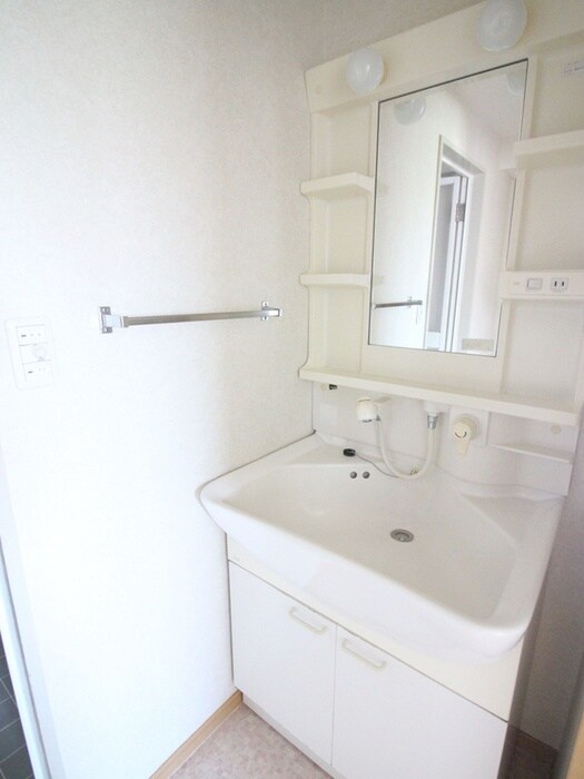 物件内観写真11　(洗面)