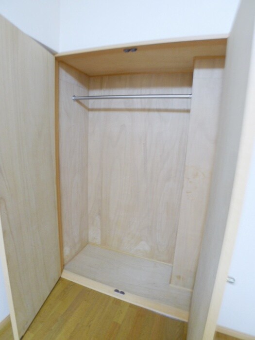 物件内観写真12　(収納)