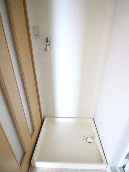 物件内観写真17　(洗濯機置場)