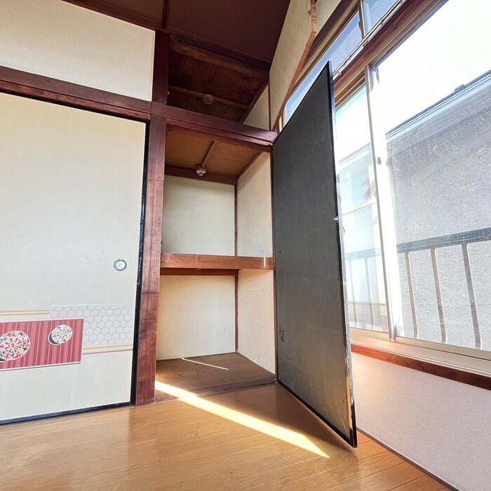 物件内観写真16　(収納)