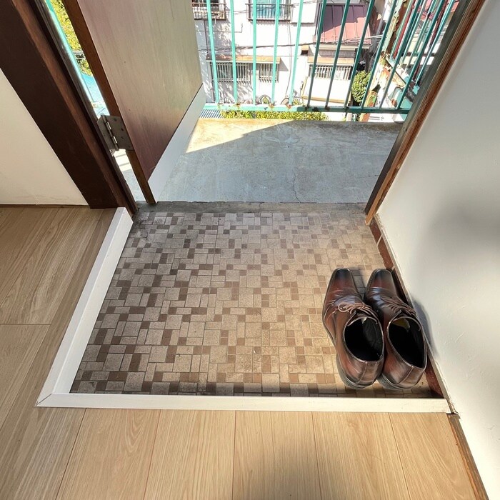 物件内観写真22　(玄関)