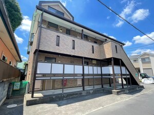 ﾊﾟ-ｼﾓﾝ外観写真