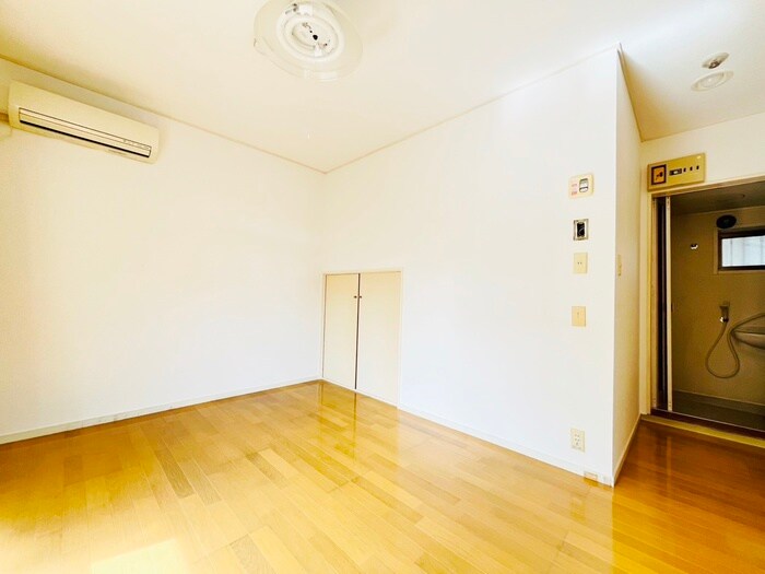 物件内観写真5　(居室)