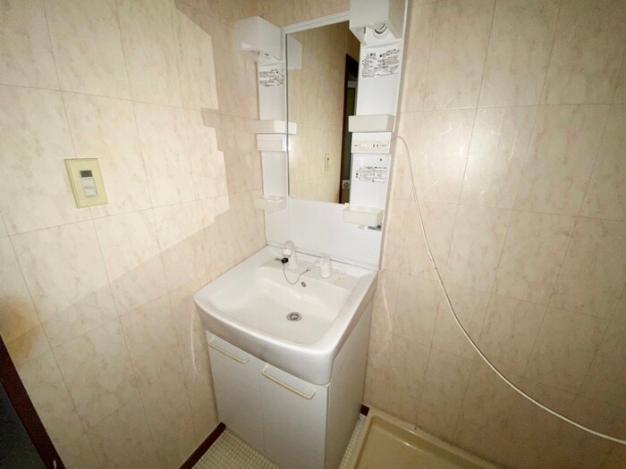 物件内観写真12　(洗面)