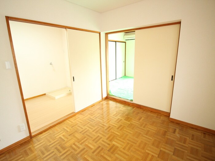 物件内観写真15　(居室)