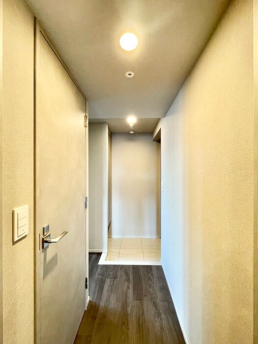 物件内観写真18　(玄関)