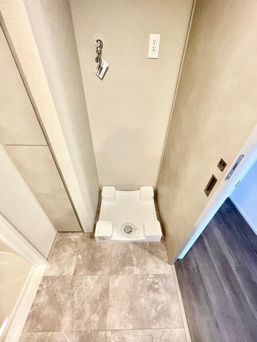 物件内観写真21　(洗濯機置場)