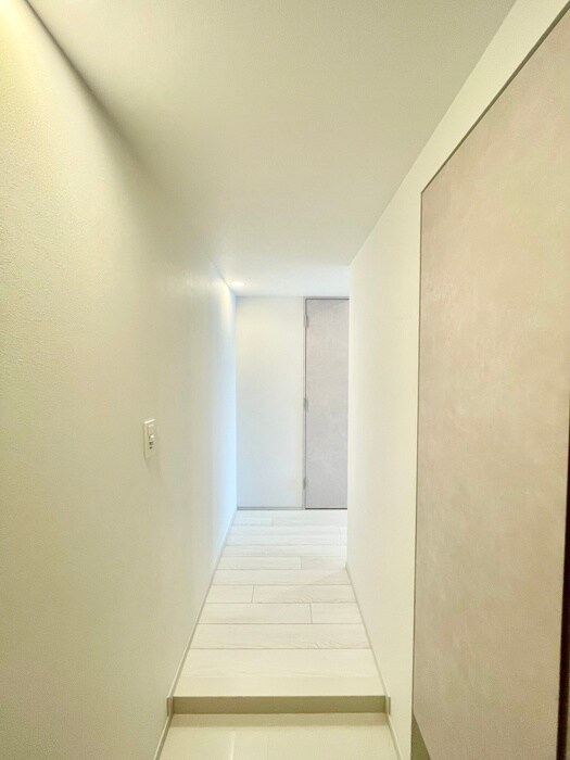 物件内観写真21　(廊下)