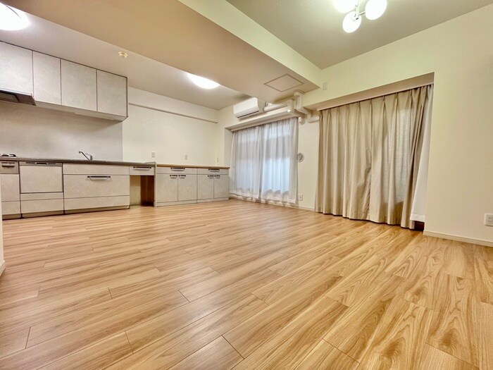 物件内観写真10　(居室)