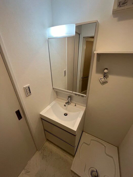 物件内観写真12　(洗面)