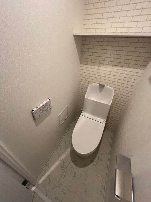 物件内観写真14　(トイレ)