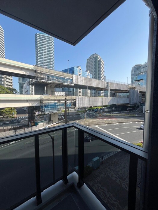 物件内観写真17　(室内からの展望)