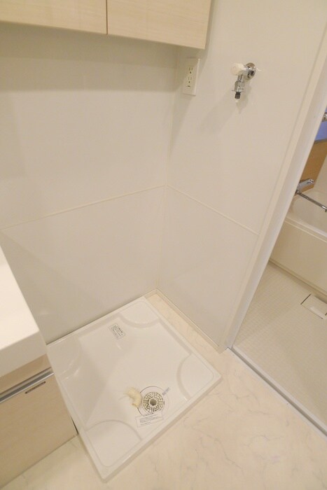 物件内観写真15　(洗濯機置場)